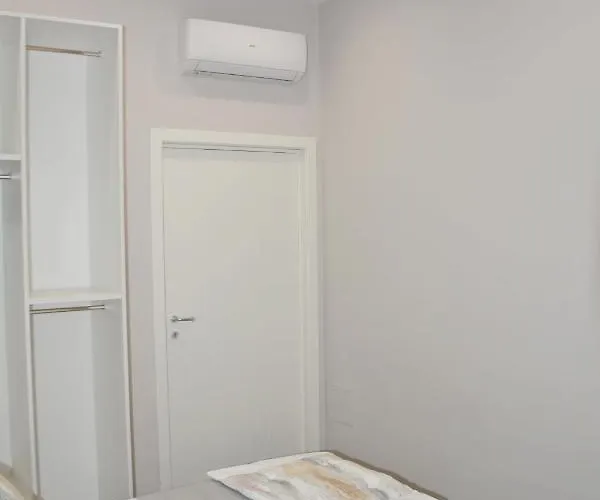 别墅 Triskelion Nunziata